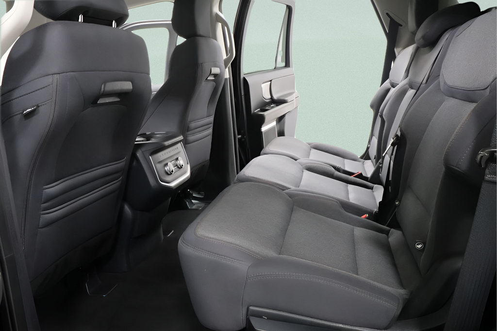 Used 2025 Ford Expedition Active AWD/4WD image 50