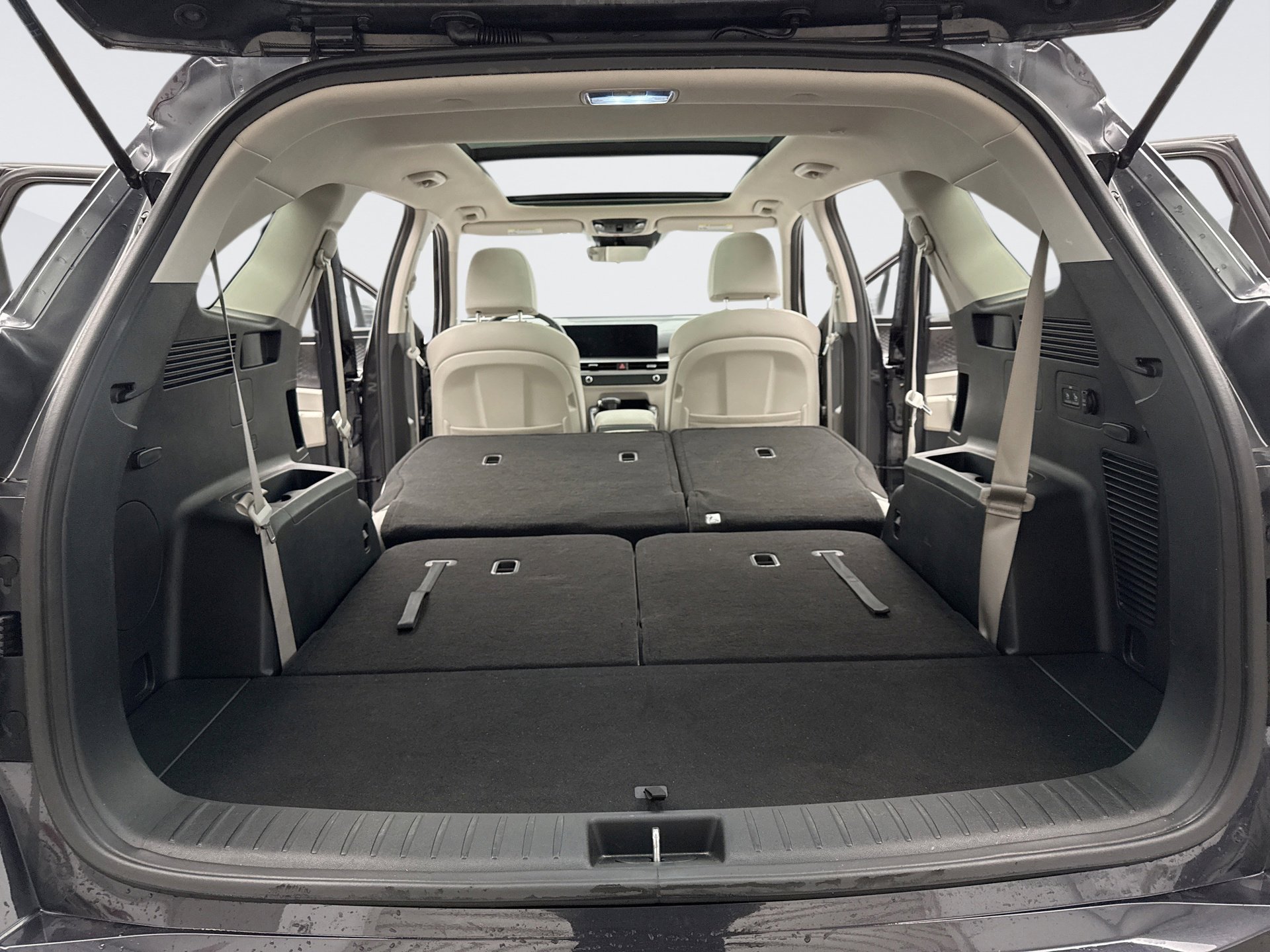 Used 2025 Kia Sorento S w/ Panoramic Sunroof Package image 24