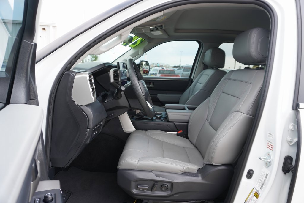 Used 2024 Toyota Tundra Limited image 7