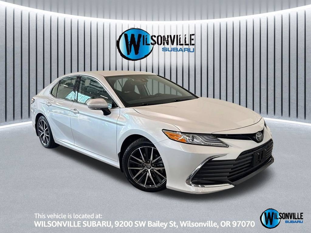Used 2023 Toyota Camry XLE w/ Cold Weather Package AWD/4WD image 1