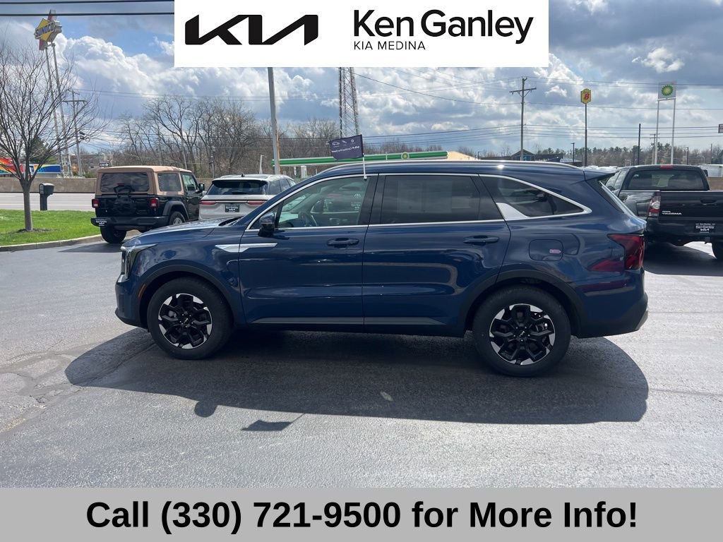 Certified 2025 Kia Sorento S w/ Panoramic Sunroof Package image 16