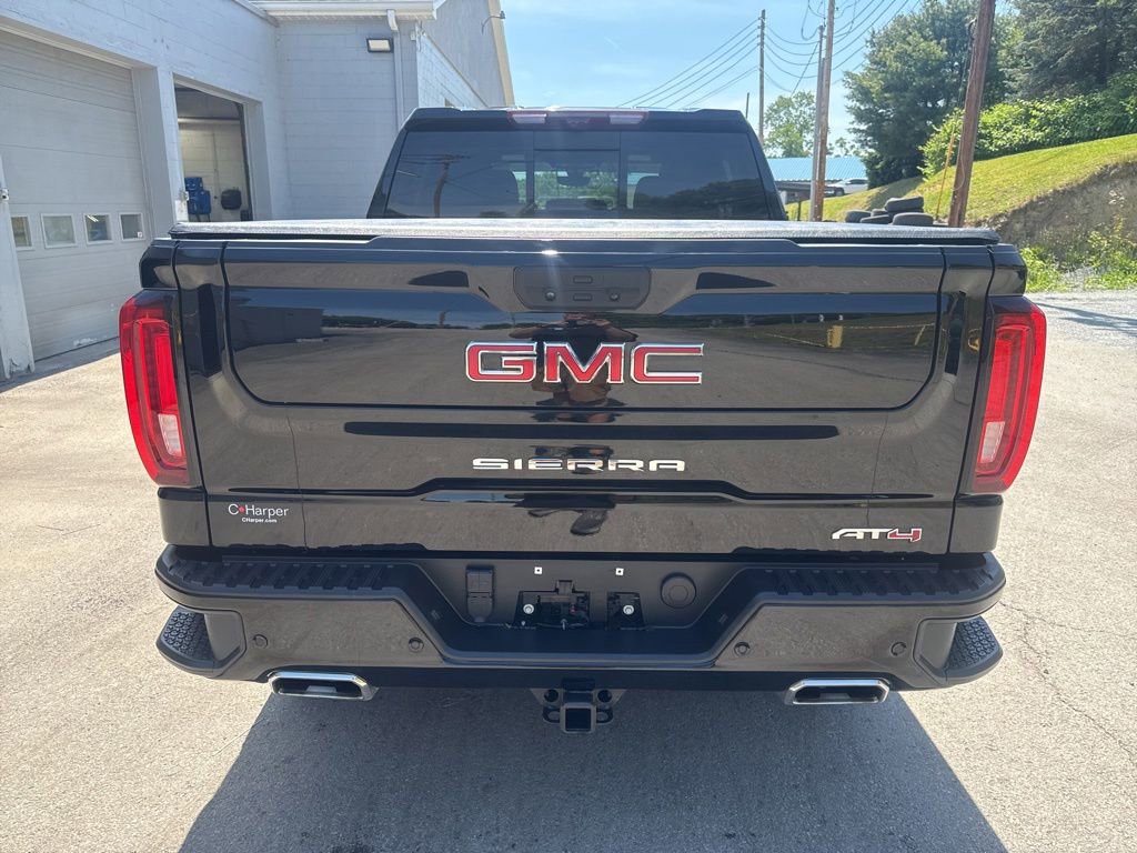 Used 2021 GMC Sierra 1500 AT4 w/ AT4 Value Package AWD/4WD image 4