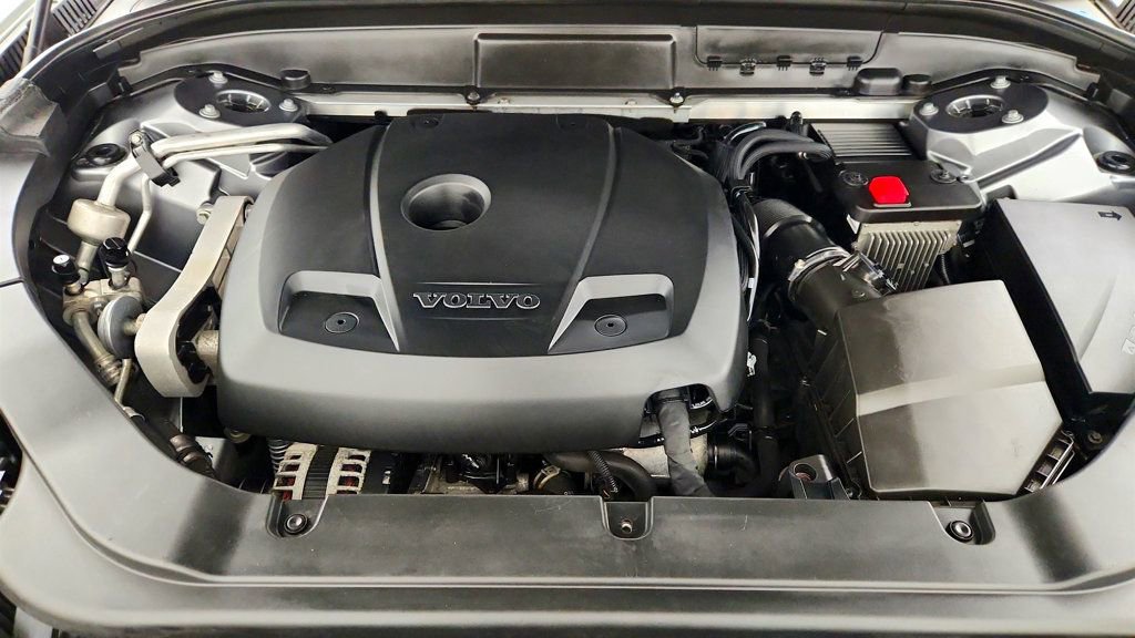 Used 2019 Volvo XC60 T5 Momentum w/ Premium Package AWD/4WD image 26