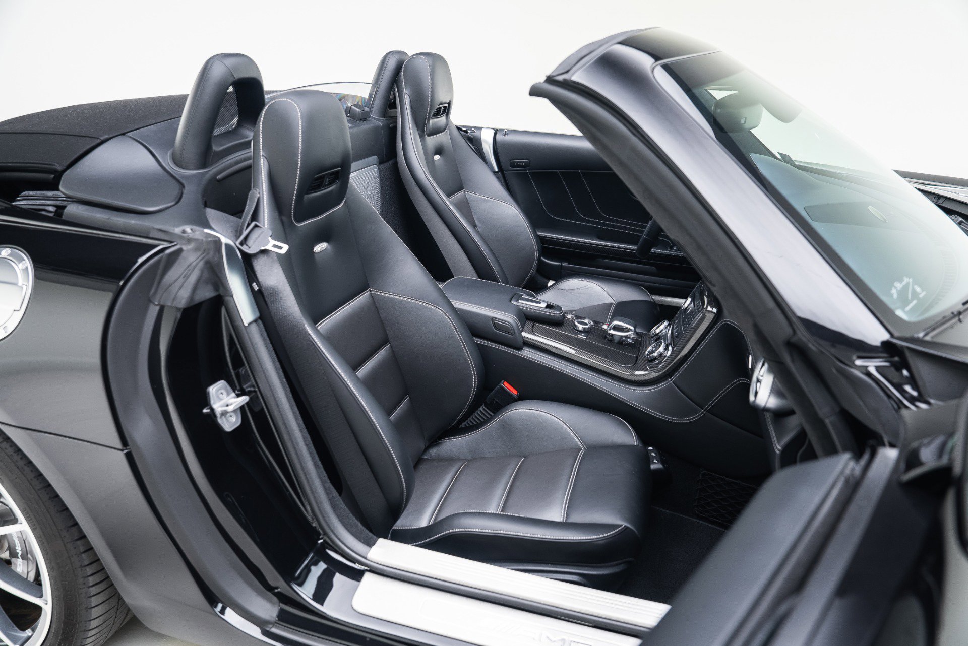 Used 2012 Mercedes-Benz SLS AMG image 28