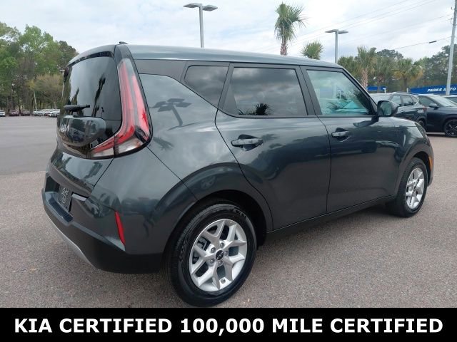 Used 2025 Kia Soul LX image 5