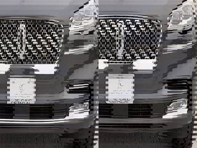 Used 2024 Lincoln Aviator Reserve w/ Equipment Group 201A image 11