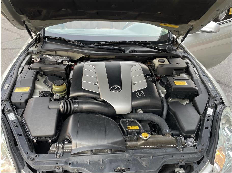 Used 2002 Lexus SC 430 Convertible image 19