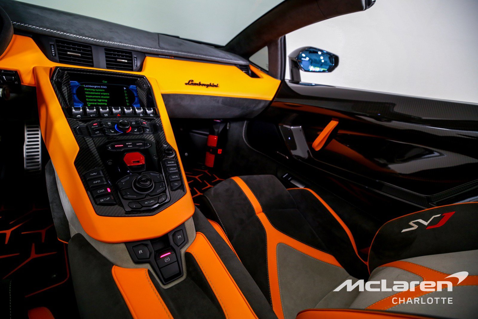 Used 2021 Lamborghini Aventador SVJ AWD/4WD image 17
