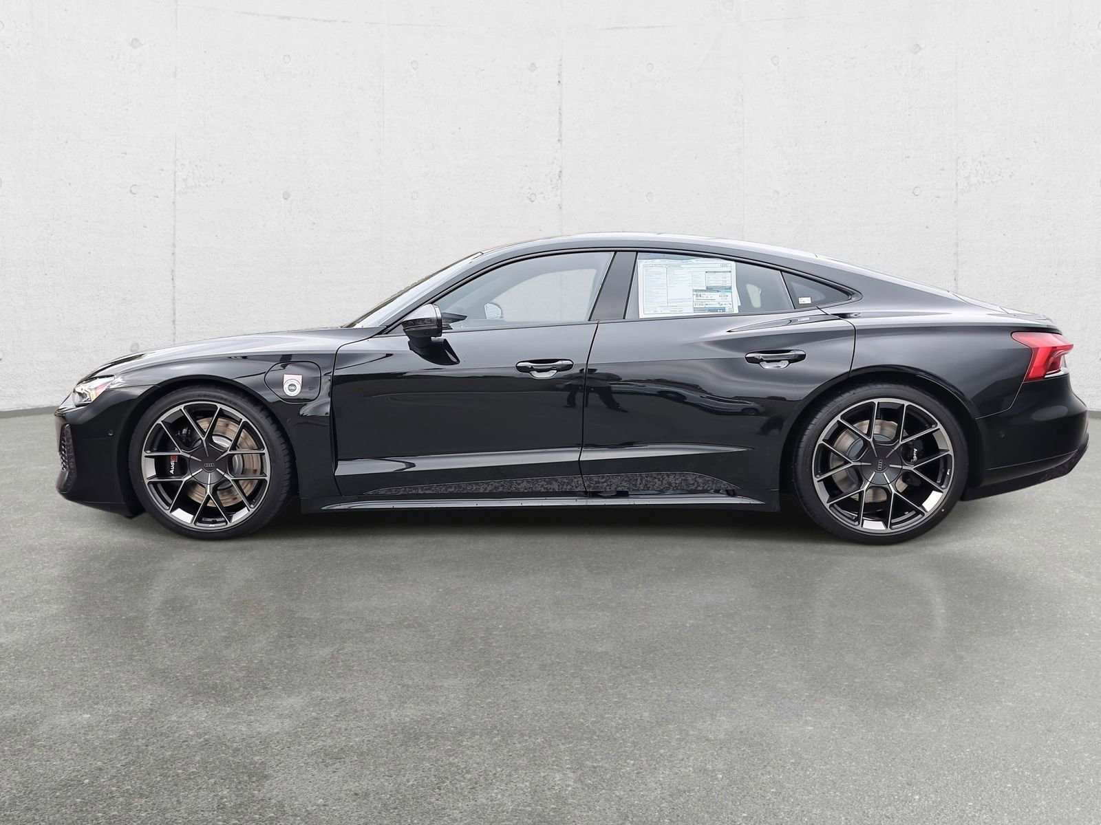 New 2026 Audi RS e-tron GT performance image 8