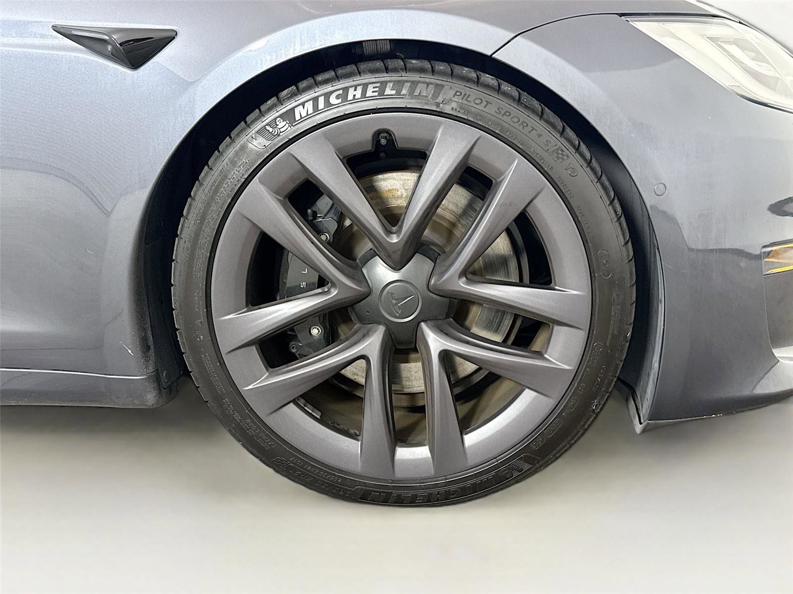 Used 2021 Tesla Model S Plaid image 30