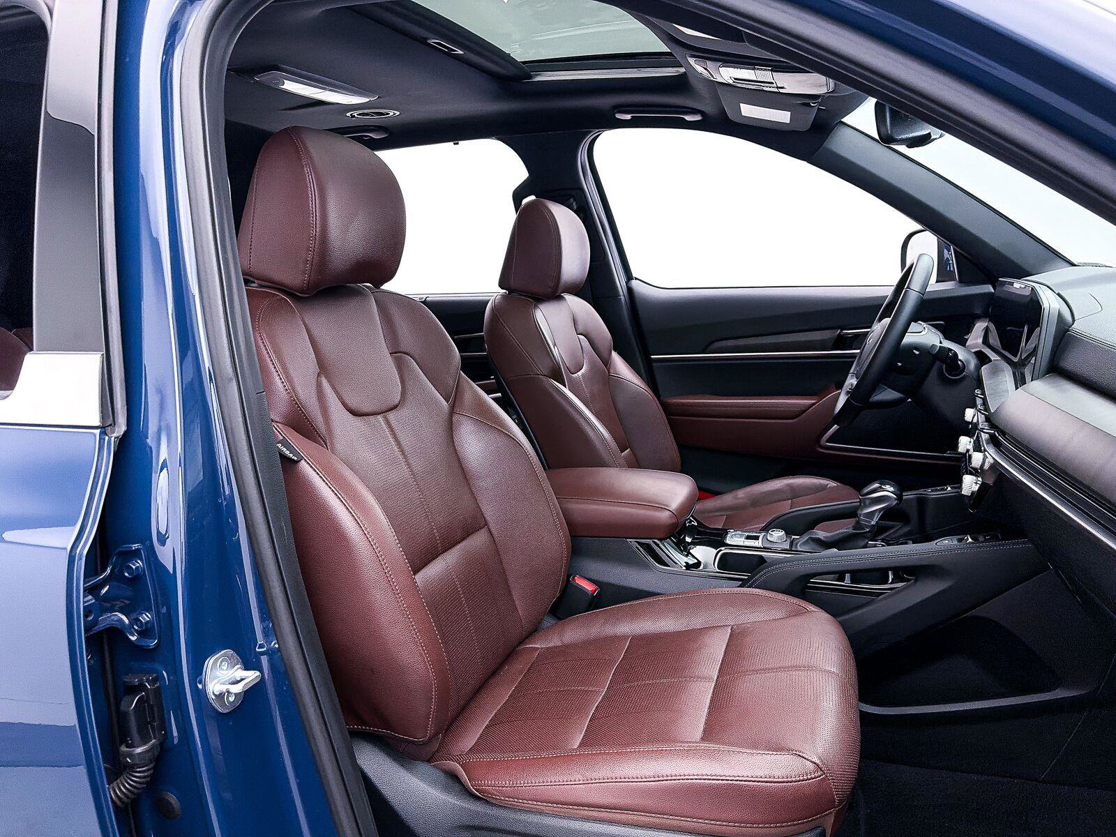 Used 2024 Kia Telluride EX w/ EX Captain's Chair Package FWD image 27