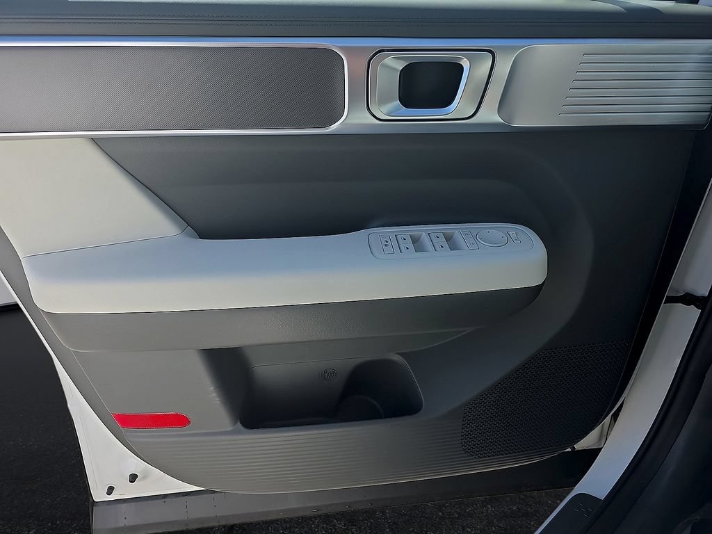 New 2026 Hyundai Santa Fe SE FWD image 34