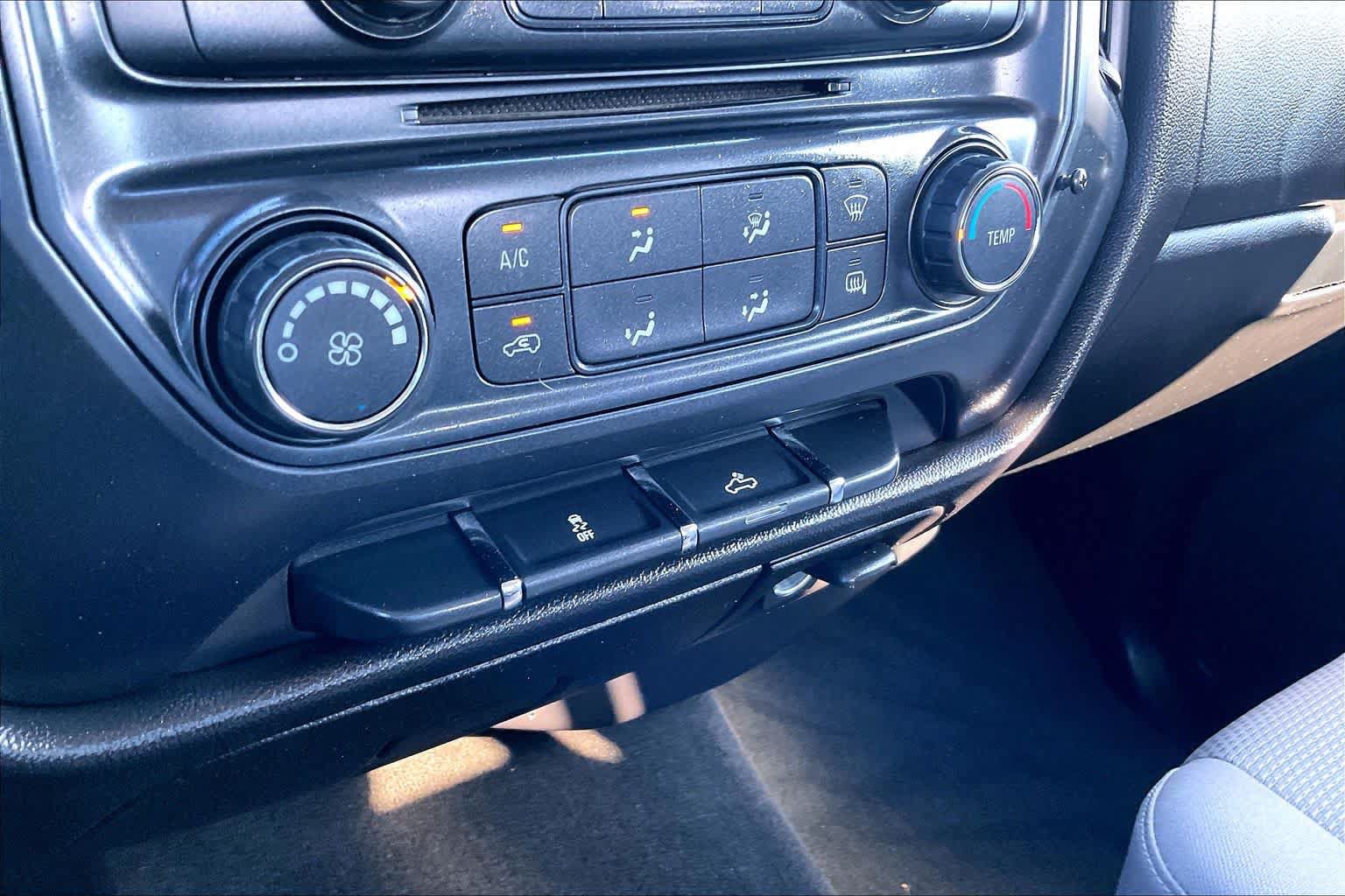 Used 2015 Chevrolet Silverado 1500 LS RWD image 32
