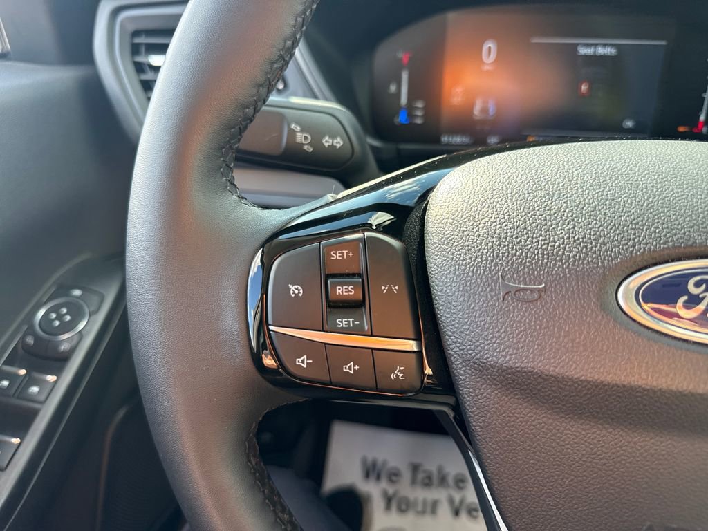 Used 2023 Ford Escape Active w/ Cold Weather Package FWD image 30