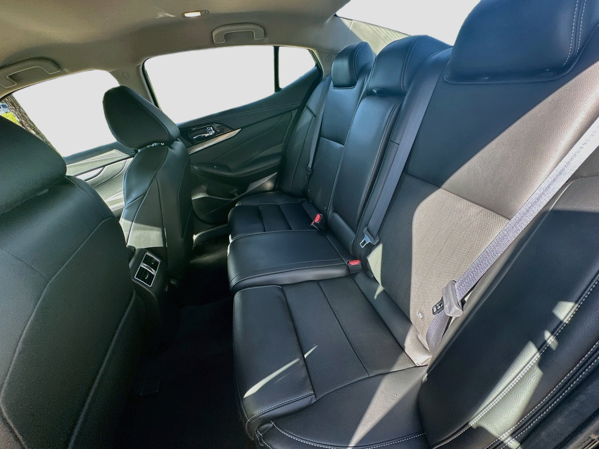 Used 2023 Nissan Maxima SV w/ Floor Mat Group FWD image 27