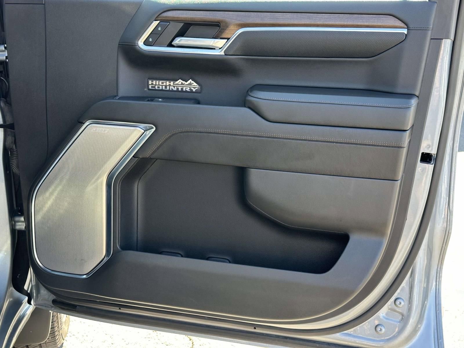 Used 2024 Chevrolet Silverado 1500 High Country w/ High Country Premium Package image 27