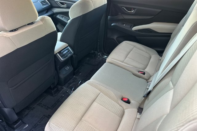 Used 2023 Subaru Ascent Premium w/ Convenience Package AWD/4WD image 13