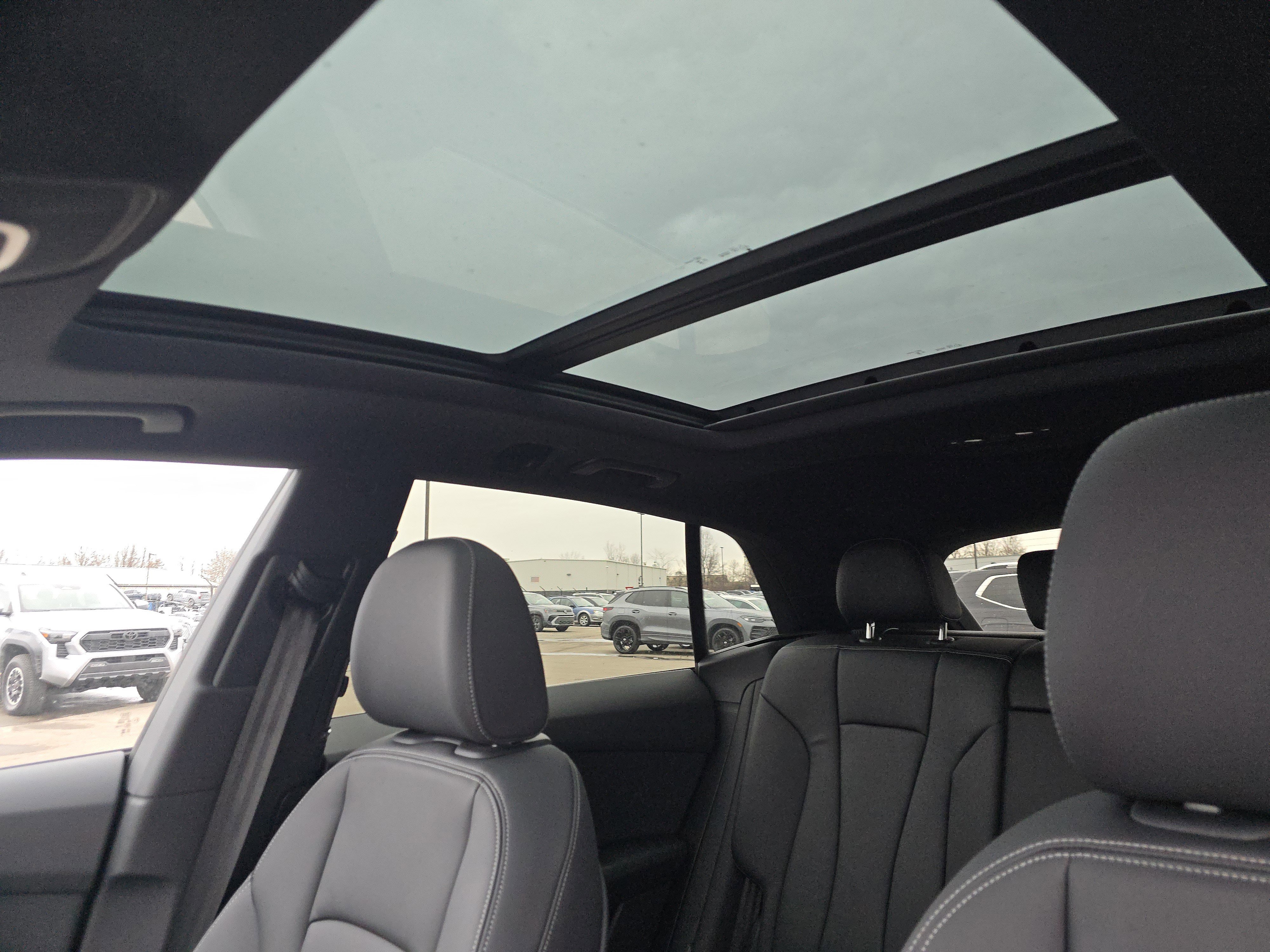 New 2026 Audi Q8 Premium image 9