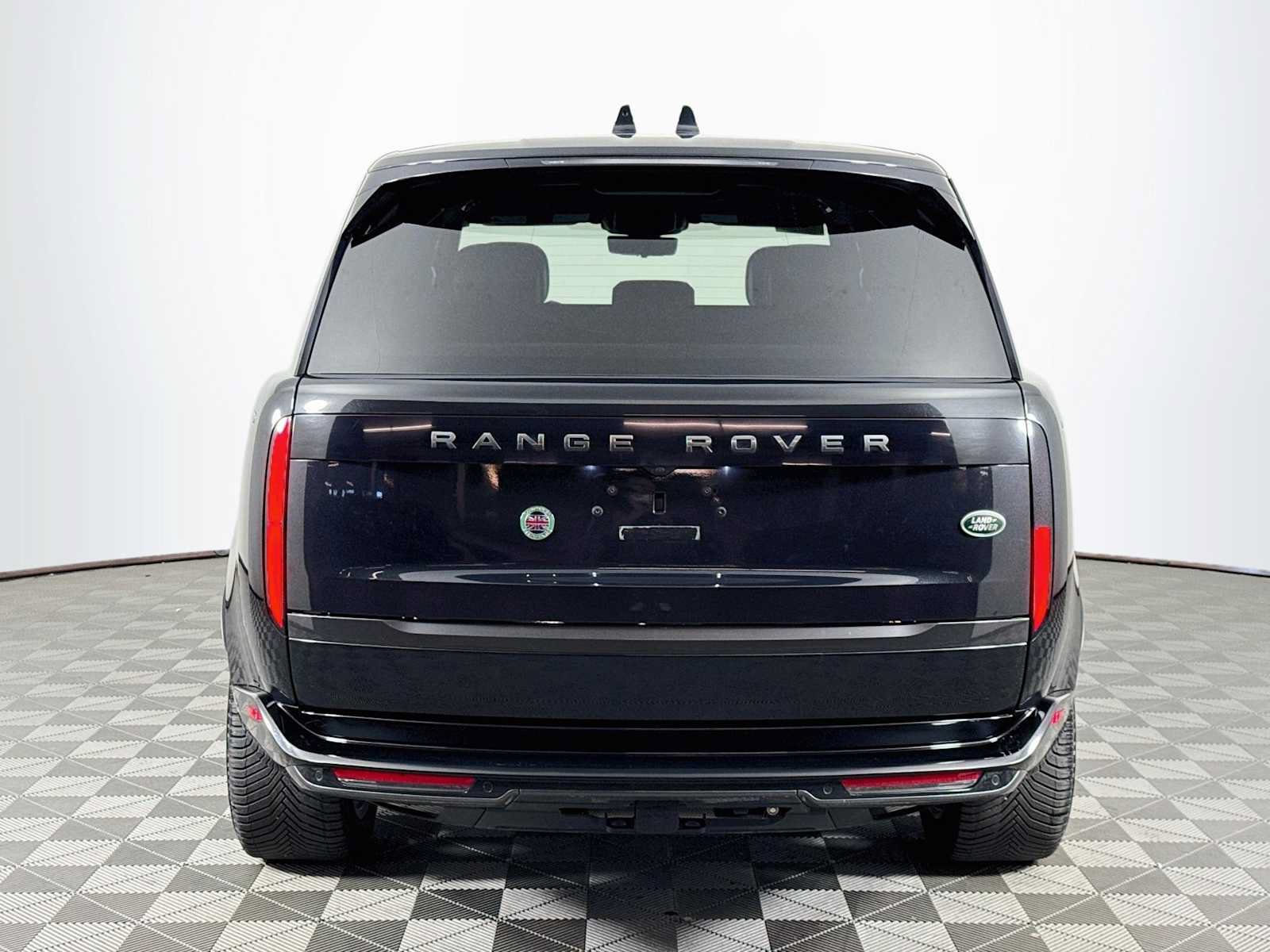 Used 2023 Land Rover Range Rover SE AWD/4WD image 6