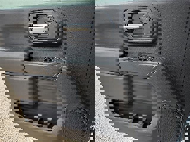 New 2026 GMC Sierra 2500 Pro w/ Convenience Package image 16