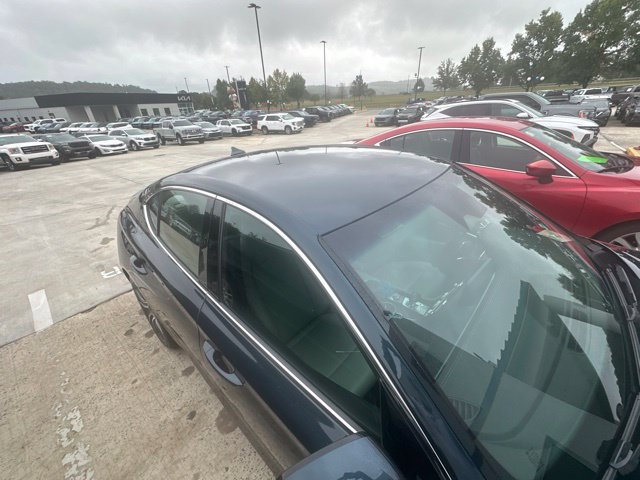 Used 2023 Genesis G70 2.0T AWD/4WD image 19