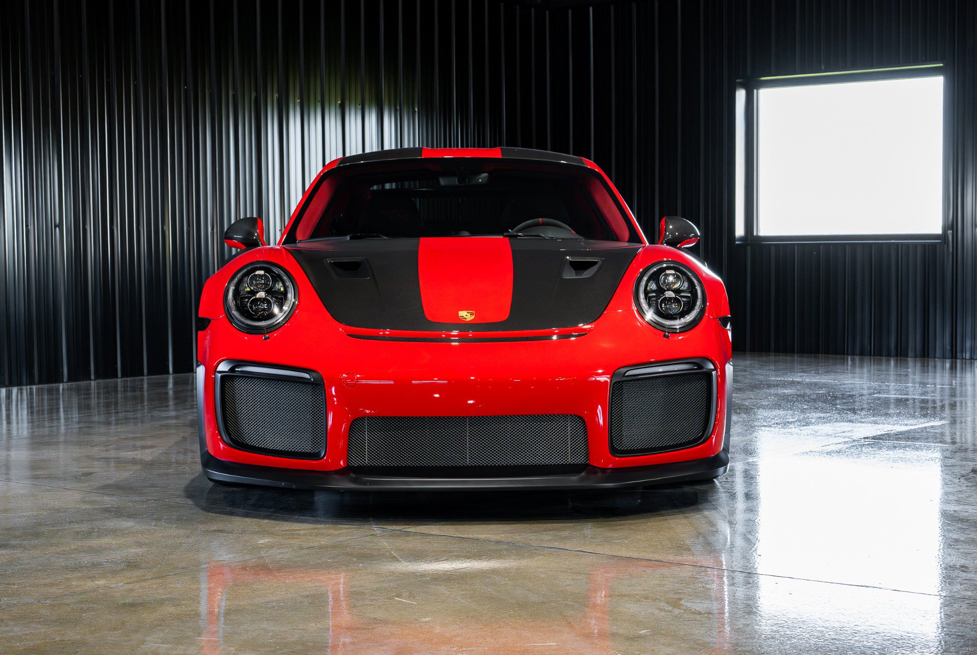 Used 2018 Porsche 911 GT2 RS RWD image 5