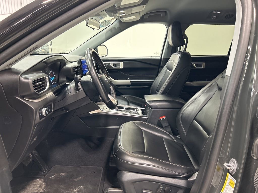 Certified 2023 Ford Explorer XLT w/ Equipment Group 202A image 12