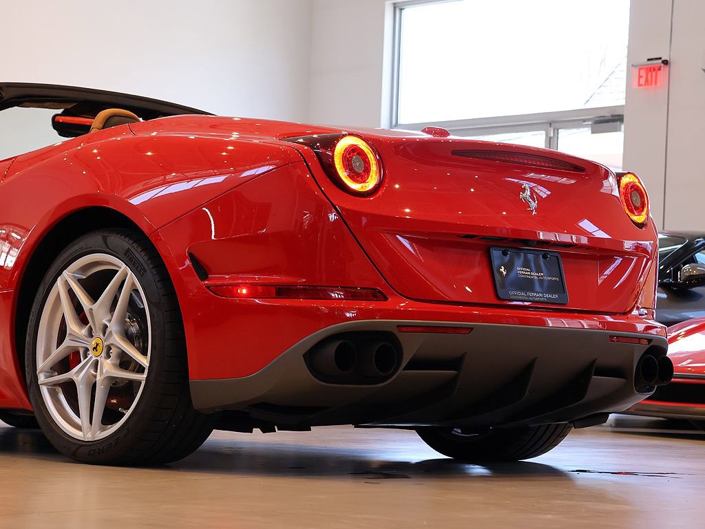 Certified 2017 Ferrari California T image 66