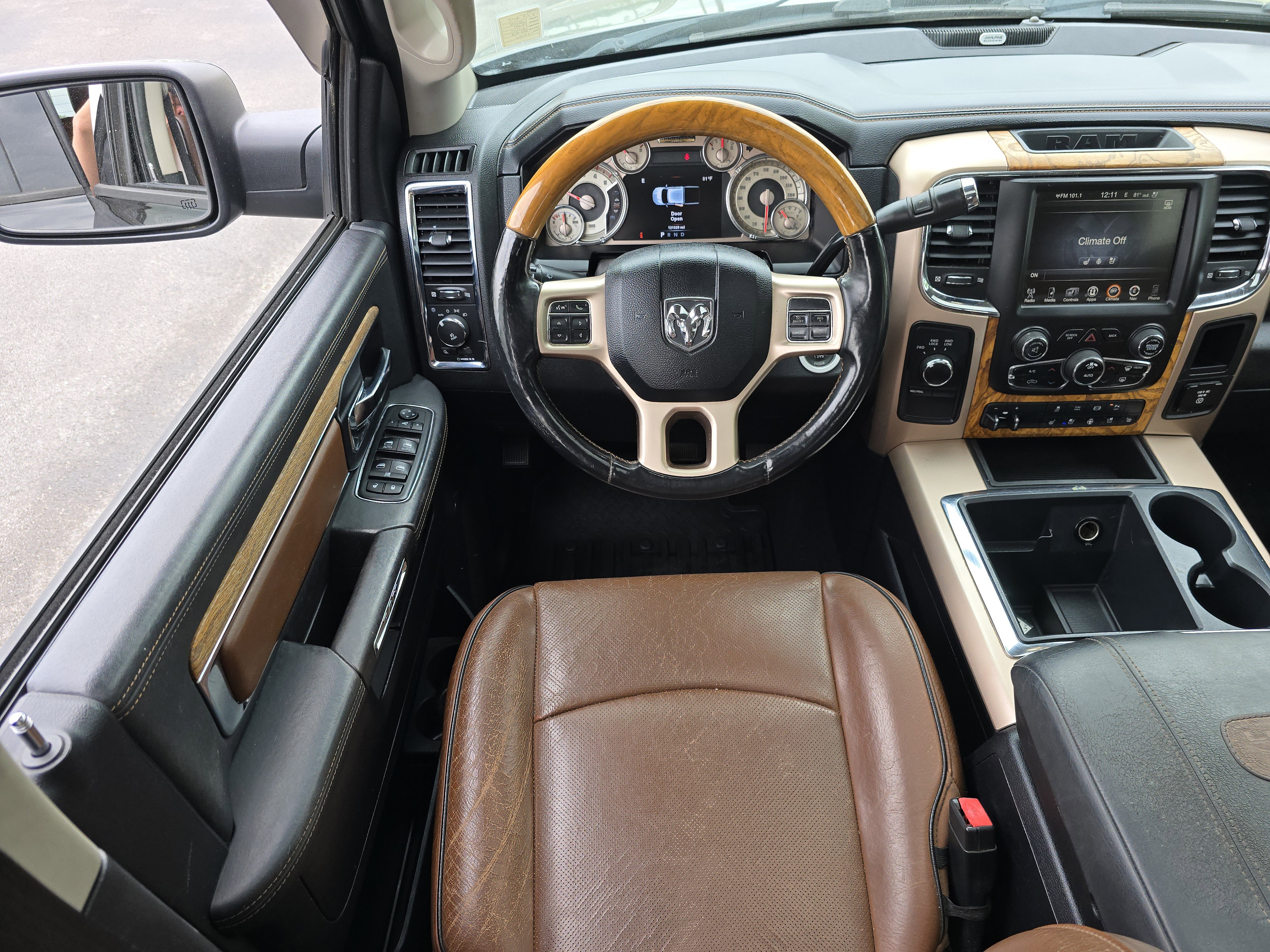 Used 2014 RAM 2500 Longhorn w/ Convenience Group AWD/4WD image 34