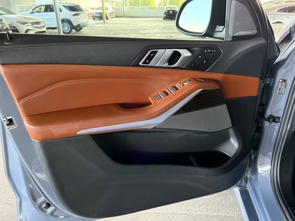 Used 2023 BMW X7 xDrive40i w/ Premium Package image 20