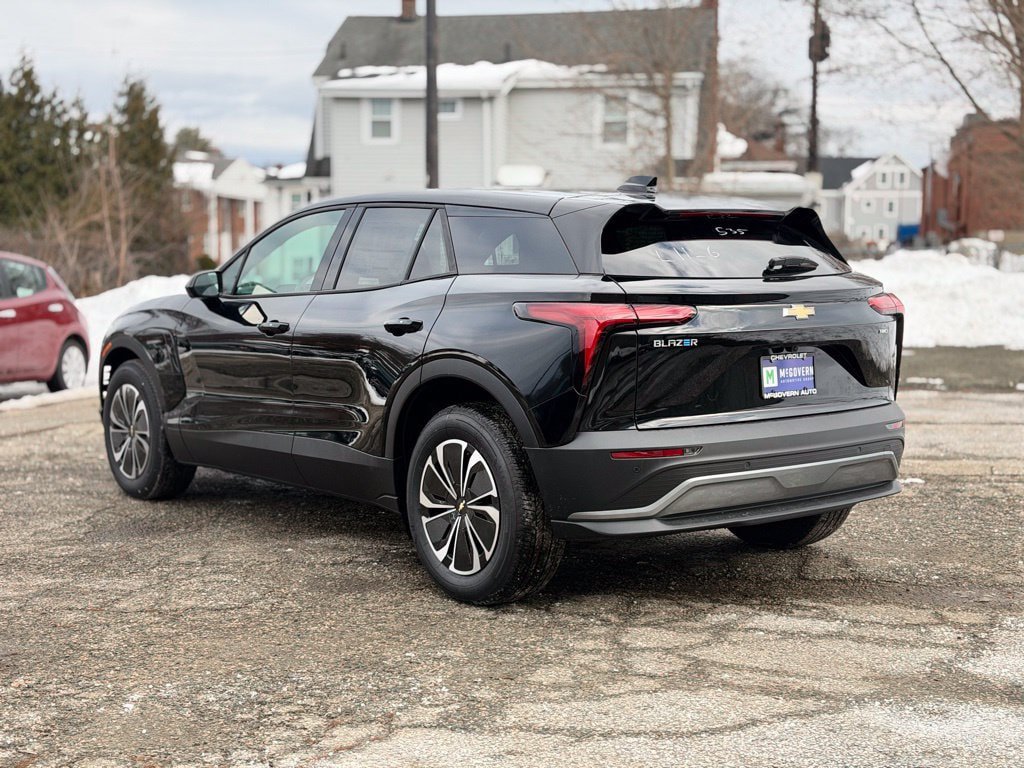 New 2026 Chevrolet Blazer EV LT AWD/4WD image 4