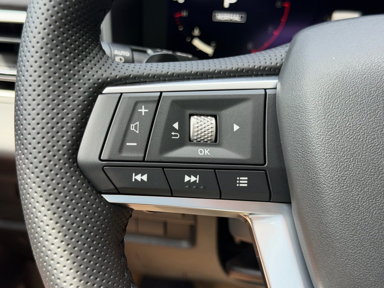 New 2026 Mitsubishi Outlander SEL AWD/4WD image 28