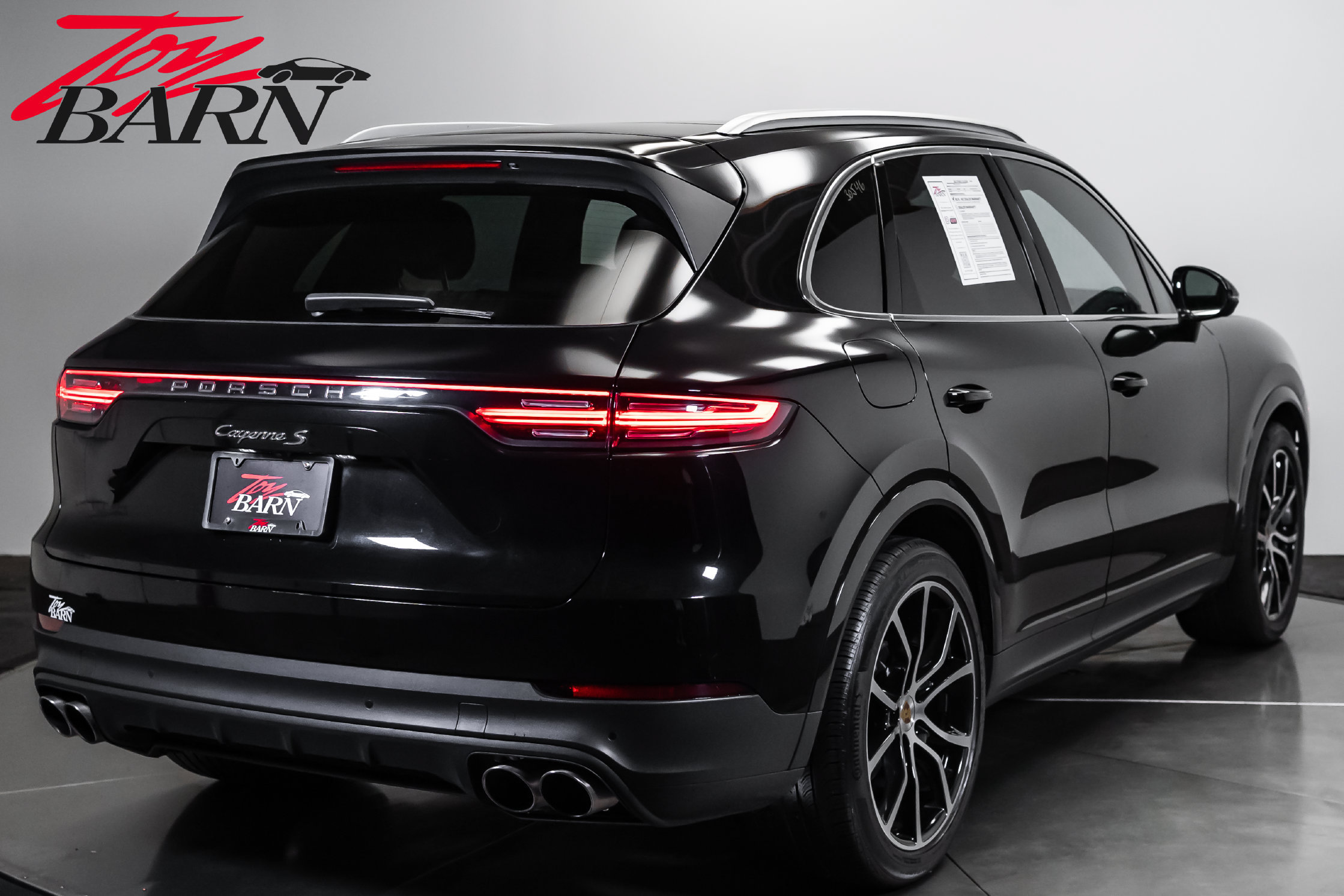 Used 2022 Porsche Cayenne S AWD/4WD image 5