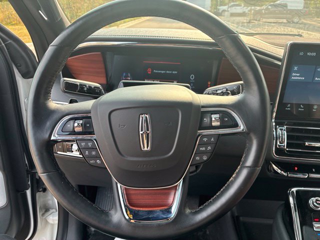 Used 2024 Lincoln Navigator Reserve w/ Equipment Group 201A AWD/4WD image 11