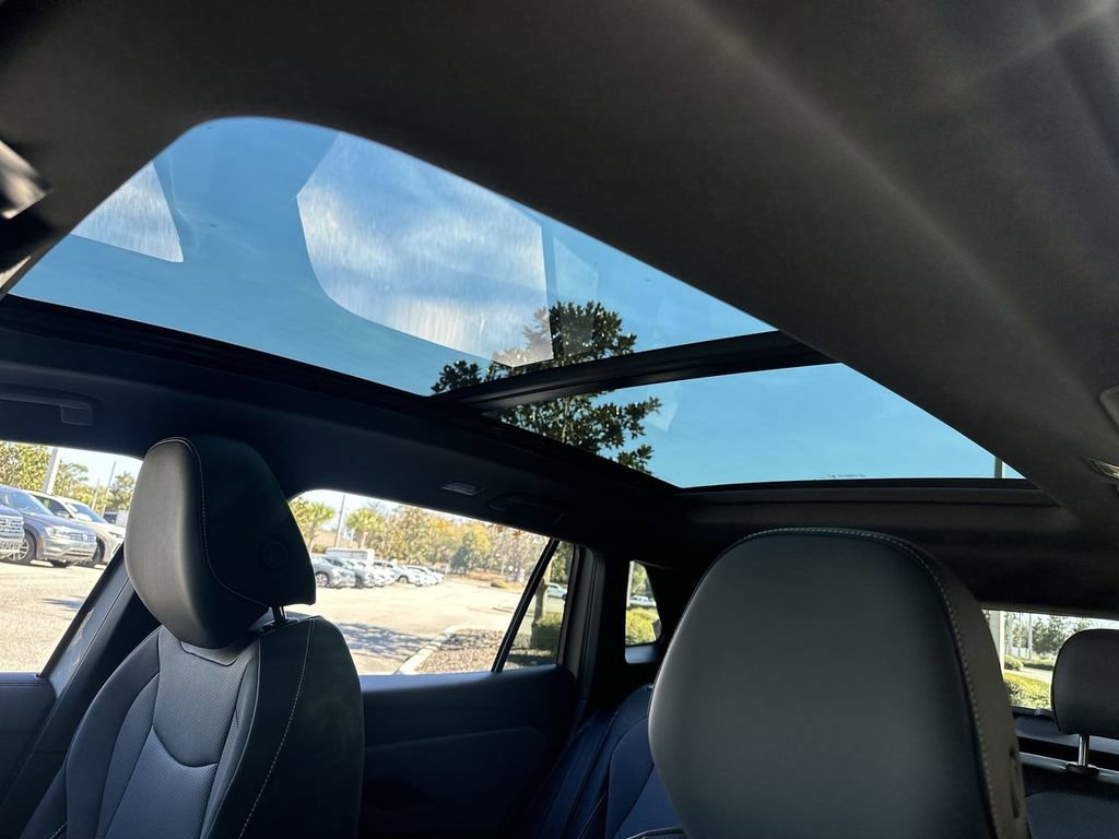 New 2026 Volkswagen Tiguan SE R-Line image 22