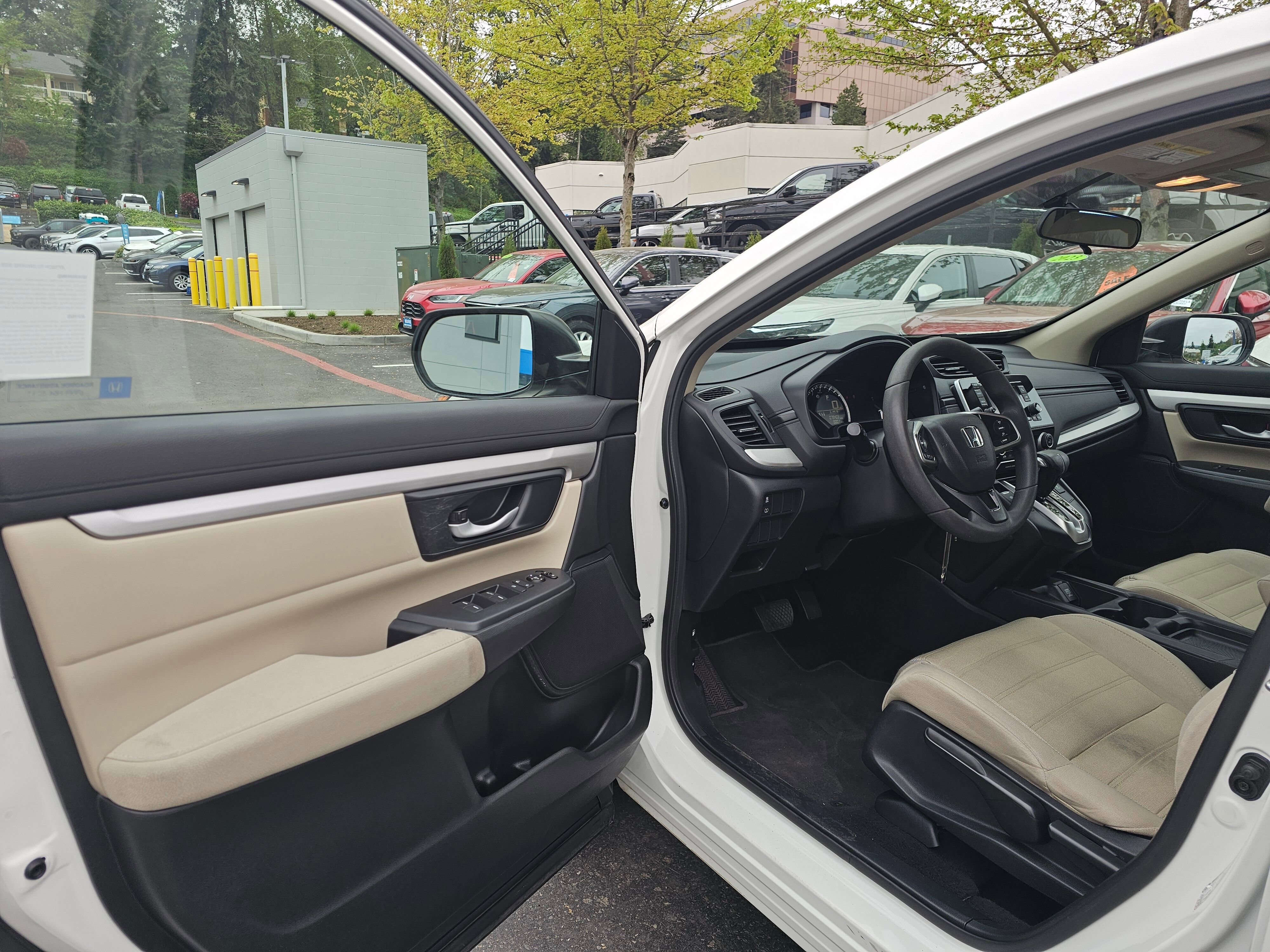 Used 2017 Honda CR-V LX image 19