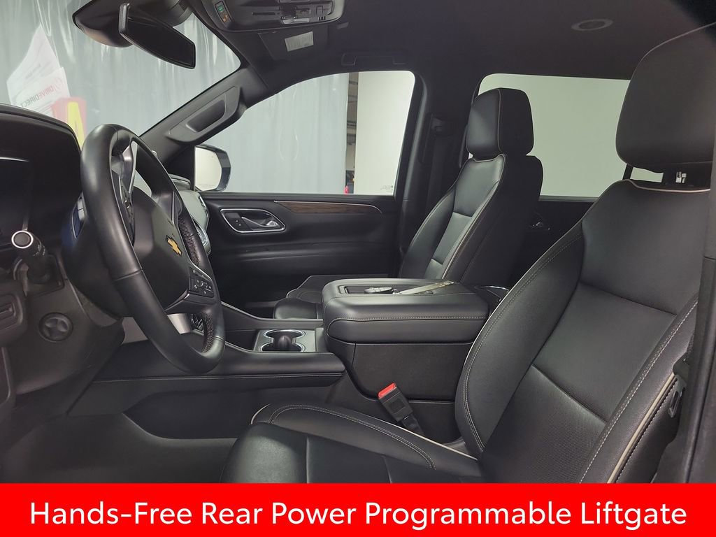 Used 2023 Chevrolet Suburban Premier image 12