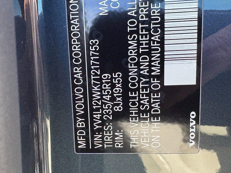 New 2026 Volvo V60 B5 Cross Country Plus w/ Climate Package image 18