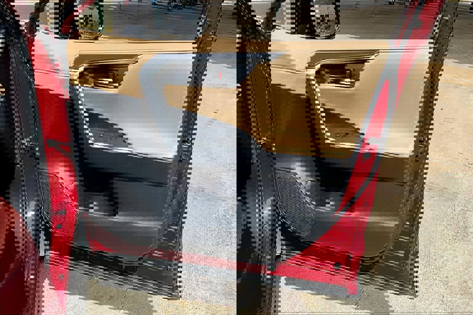 Used 2019 Toyota RAV4 Limited image 26