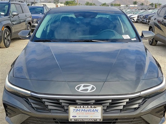 New 2025 Hyundai Elantra SE image 21