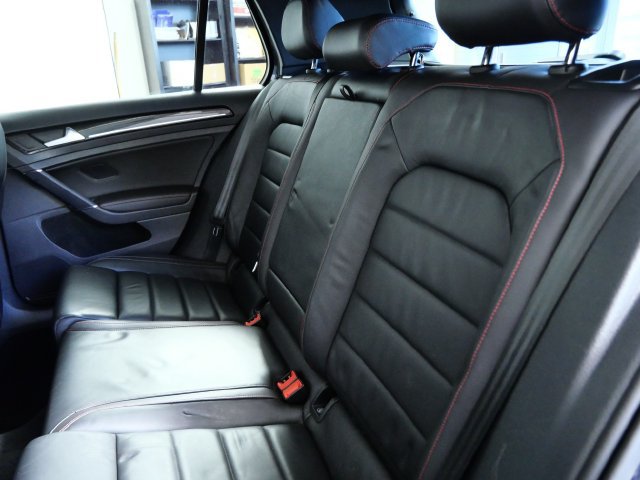 Used 2015 Volkswagen GTI SE w/ Lighting Package (SEL) FWD image 14