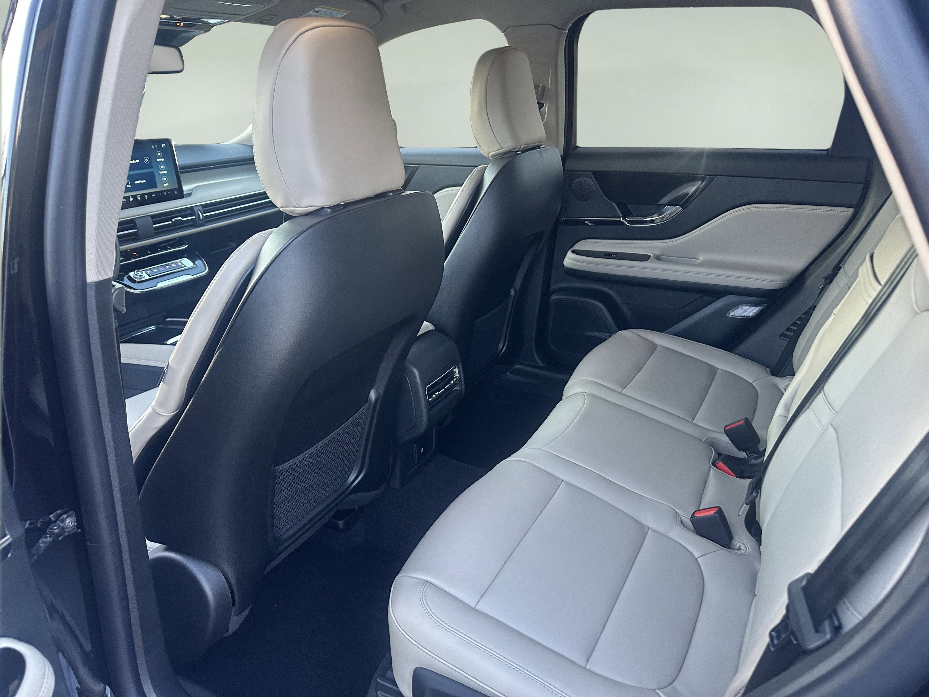 New 2026 Lincoln Corsair Premiere image 10