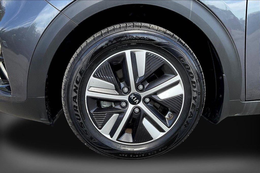 Used 2020 Kia Niro EX FWD image 33