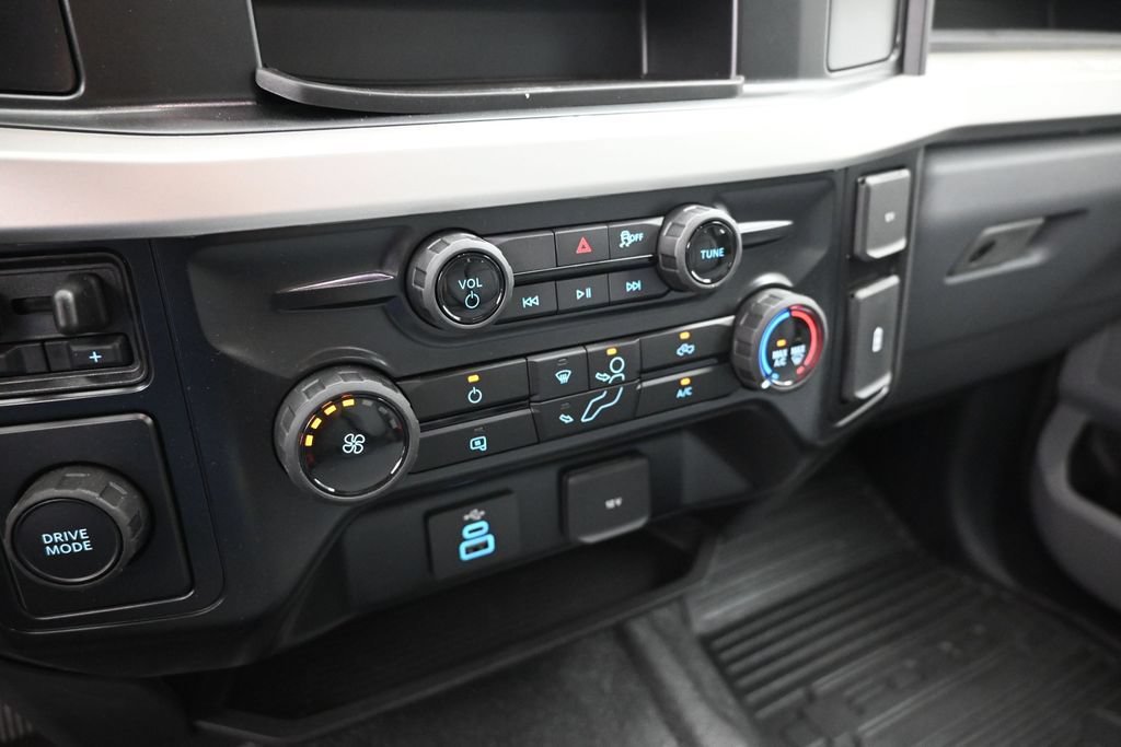 New 2026 Ford F350 XL w/ XL Chrome Package RWD image 14