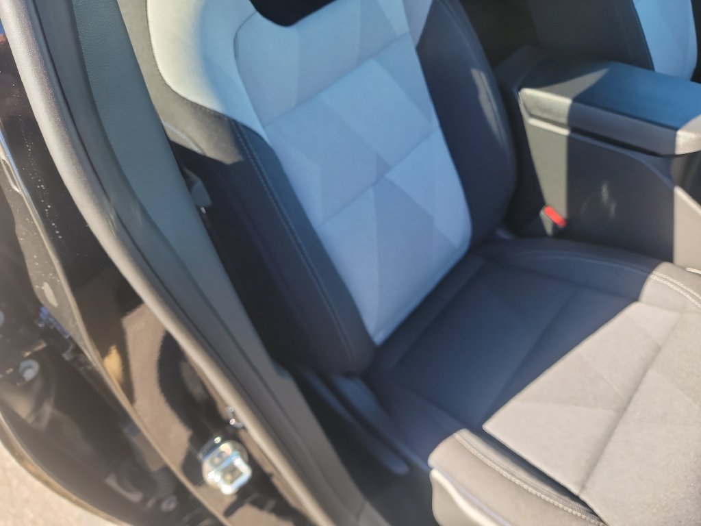 New 2026 Chevrolet Trax LS w/ LS Convenience Package FWD image 24