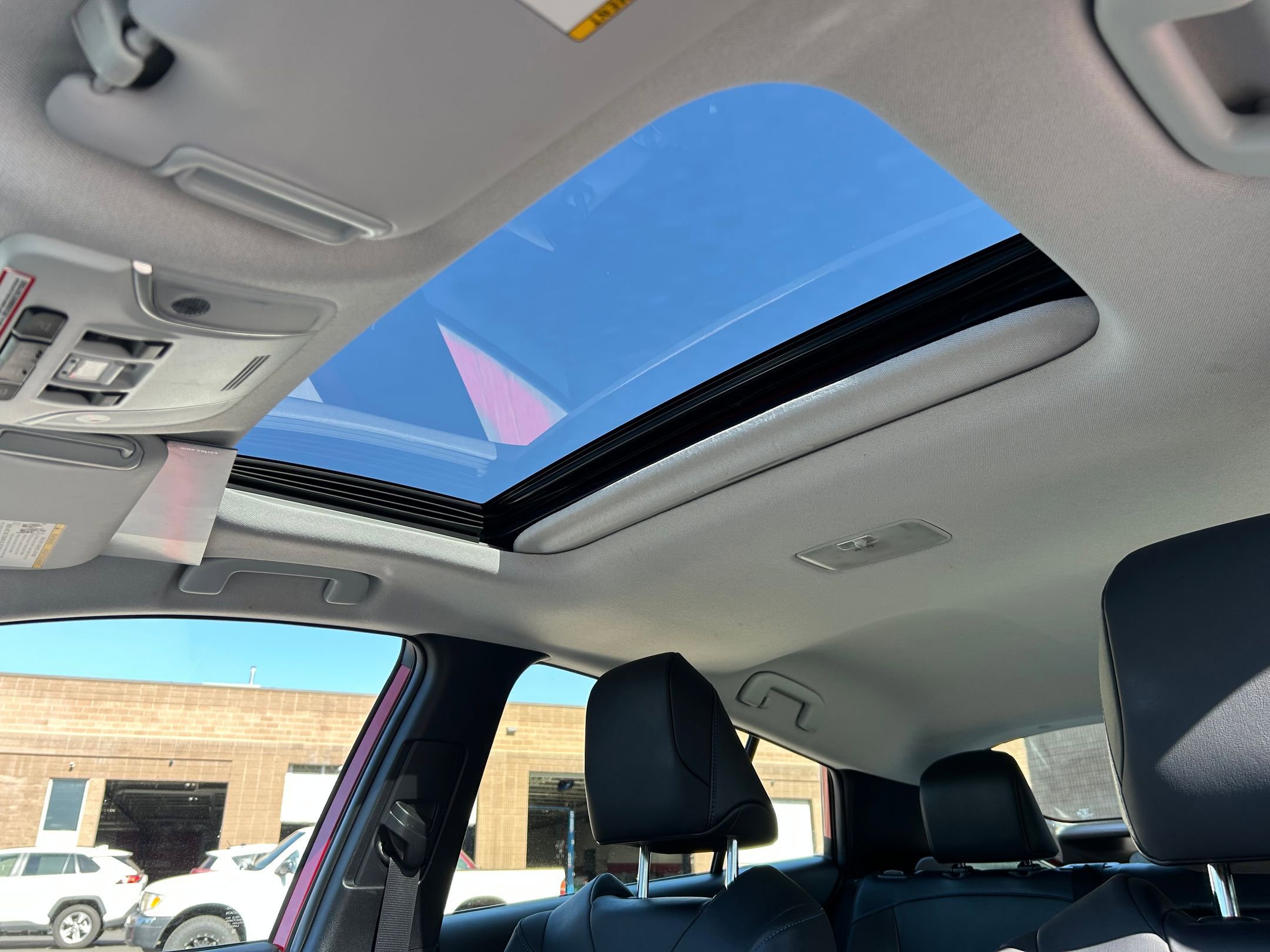 Certified 2022 Toyota Prius Limited w/ Premium Convenience Package FWD image 30