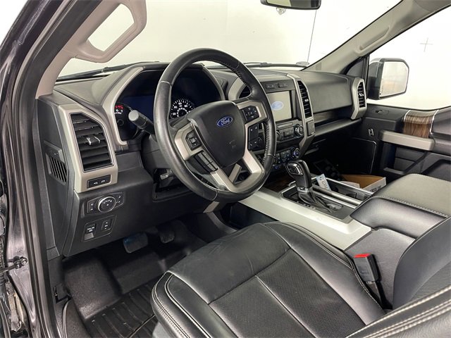 Used 2019 Ford F150 Lariat image 3