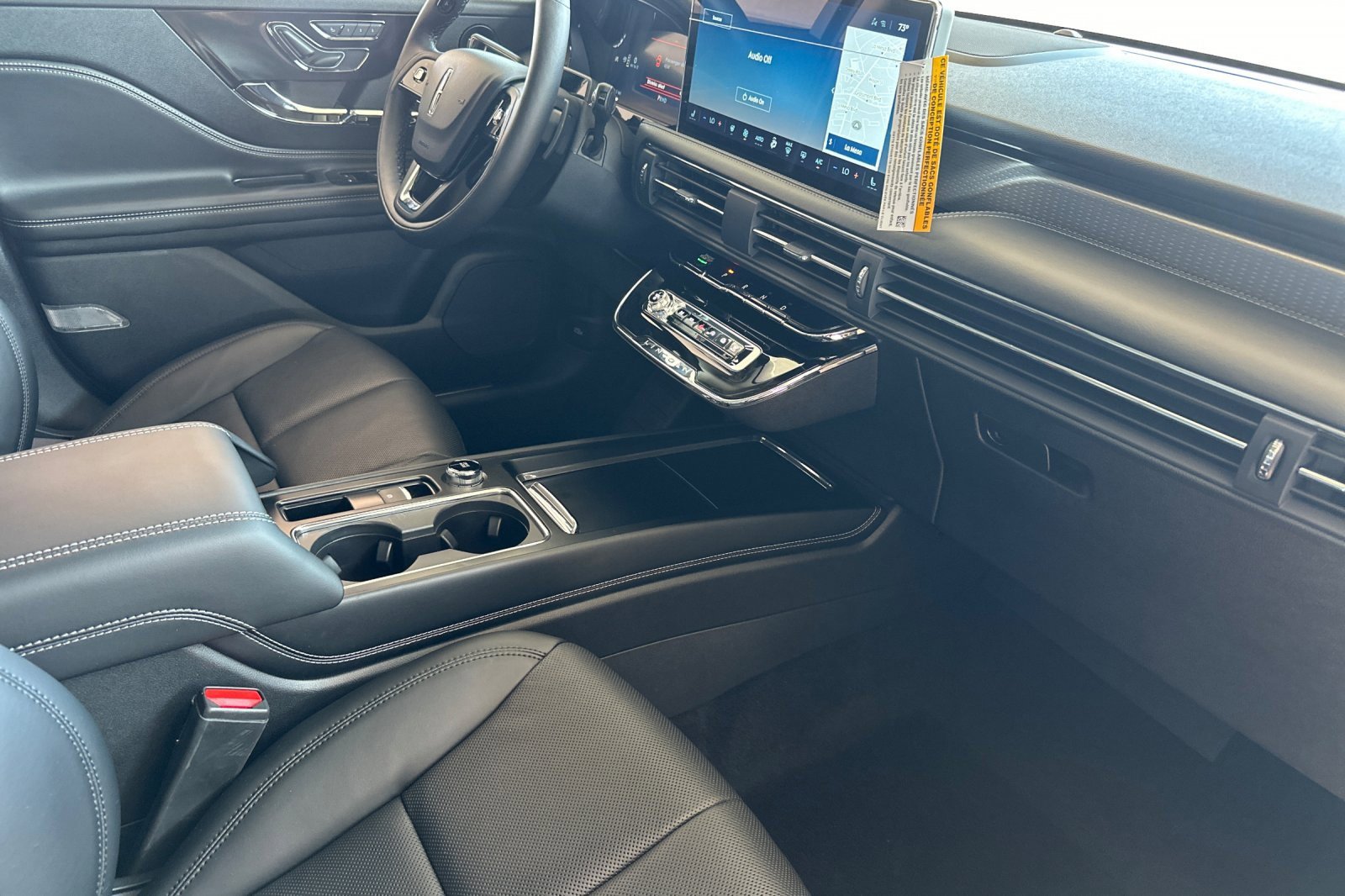 New 2025 Lincoln Corsair Reserve w/ Equipment Group 202A image 15