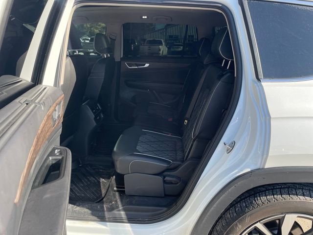 Used 2025 Volkswagen Atlas SEL Premium R-Line image 25