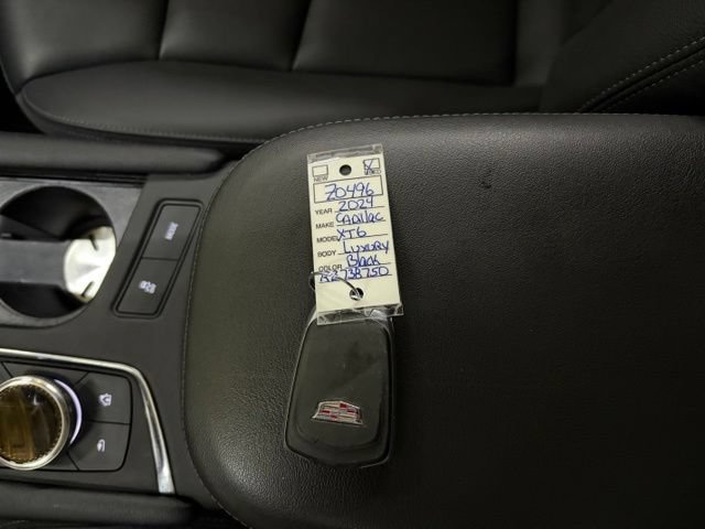 Used 2024 Cadillac XT6 Luxury w/ LPO, Floor Liner Package AWD/4WD image 89